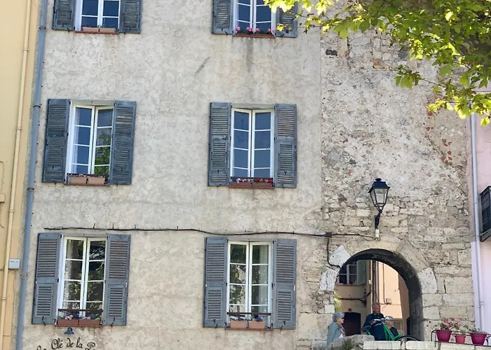 La Cle De La Porte Rentals *