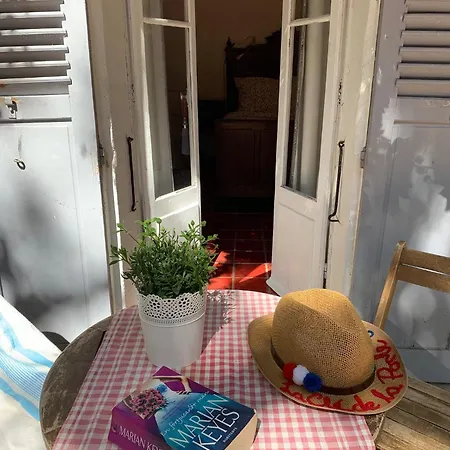 La Clé De La Porte Couette-café 3*