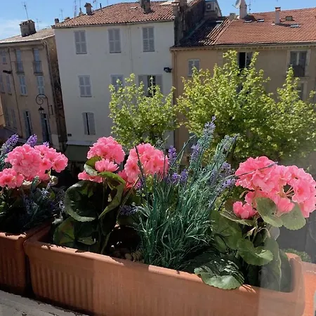 La Cle De La Porte 3*