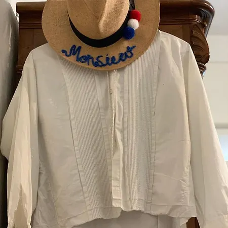 La Cle De La Porte Bed & Breakfast